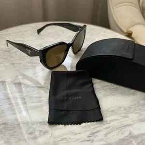 Prada | Accessories | Worn Once Prada Sunglasses Spr 9zs  display picture 2